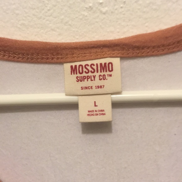 Mossimo top Large - Picture 3 of 5